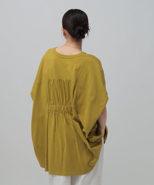 LEPSIM(レプシィム)の「バックギャザーチュニック 742571(Tシャツ/カットソー・レディース・オフホワイト/ブラック/イエロー/チャコールグレー・FREE)」の17枚目の写真