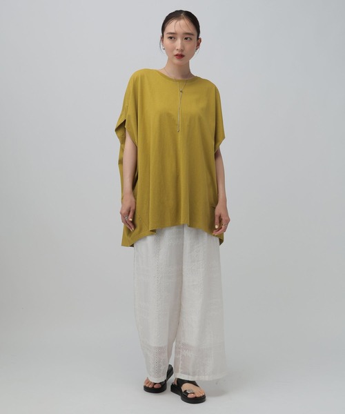 LEPSIM(レプシィム)の「バックギャザーチュニック 742571(Tシャツ/カットソー・レディース・オフホワイト/ブラック/イエロー/チャコールグレー・FREE)」の18枚目の写真