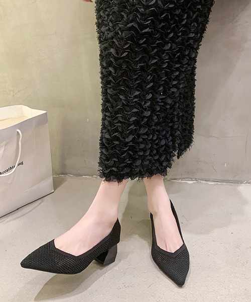 by LEGNA(バイレグナ)の「メッシュ切替ポインテッドトゥパンプス(パンプス・レディース・ブラック/ベージュ系その他/ベージュ/レオパード/ブラック系その他・24cm/22.5cm/23.5cm/23cm/24.5cm/22cm)」の2枚目の写真