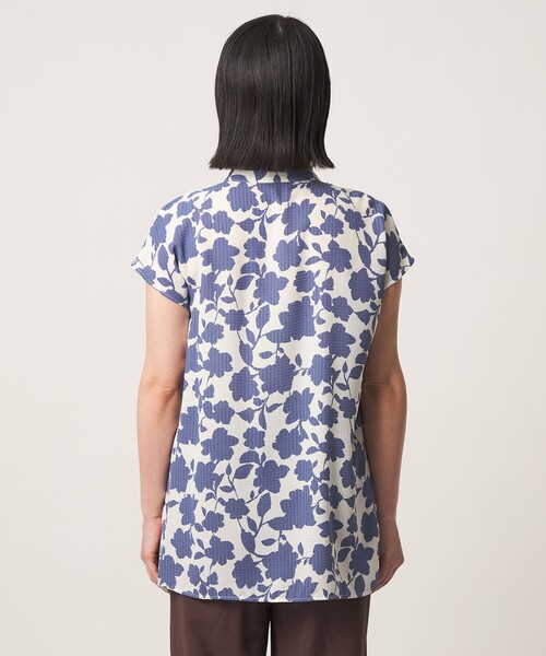 A DAY IN THE LIFE UNITED ARROWS(アデイインザライフユナイテッドアローズ)の「リップル フリルネックシャツ <A DAY IN THE LIFE>(シャツ/ブラウス・レディース・その他1/ブラック/ベージュ・FREE)」の8枚目の写真