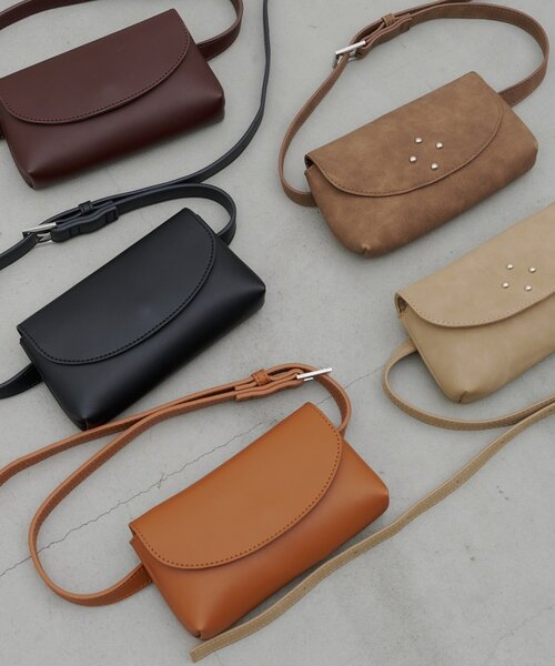 CIAOPANIC TYPY(チャオパニックティピー)の「:【ZOZO限定】アソート素材ウエストポーチベルトBAG(ボディバッグ/ウエストポーチ・レディース・ブラック/ダークブラウン/ベージュ/キャメル/グレイッシュベージュ・ONE SIZE)」の6枚目の写真
