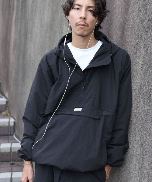 FFEIN(フェイン)の「【撥水加工】FFEIN(フェイン)アノラックジャケット / セットアップ ナイロン スタンド フルジップ 刺繍 ワンポイント ドローコード(ナイロンジャケット・メンズ・レッド/ブラック/アイボリー・SMALL/LARGE/MEDIUM)」の11枚目の写真