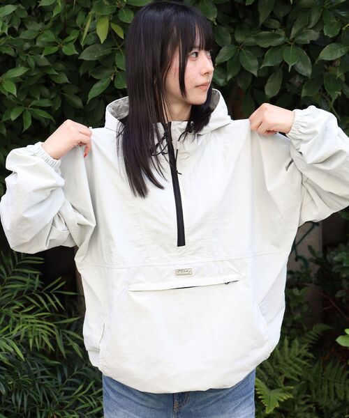 FFEIN(フェイン)の「【撥水加工】FFEIN(フェイン)アノラックジャケット / セットアップ ナイロン スタンド フルジップ 刺繍 ワンポイント ドローコード(ナイロンジャケット・メンズ・レッド/ブラック/アイボリー・SMALL/LARGE/MEDIUM)」の12枚目の写真