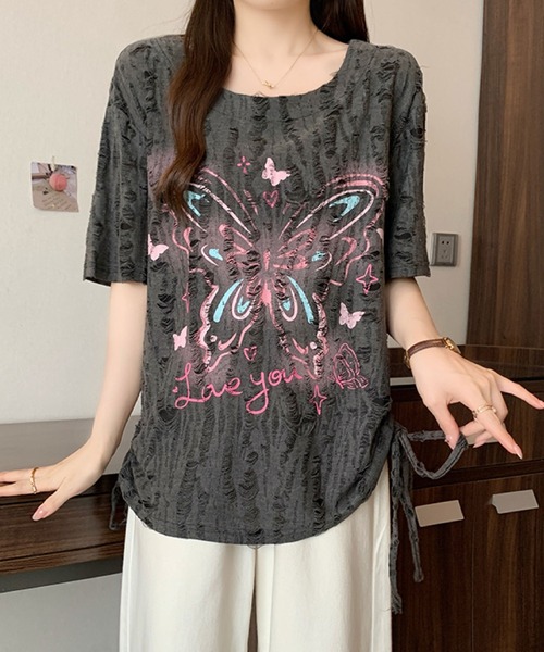2ly2(トゥーリートゥー)の「バタフライプリント ダメージデザイントップス(Tシャツ/カットソー・レディース・ベージュ/グレー・FREE)」の7枚目の写真