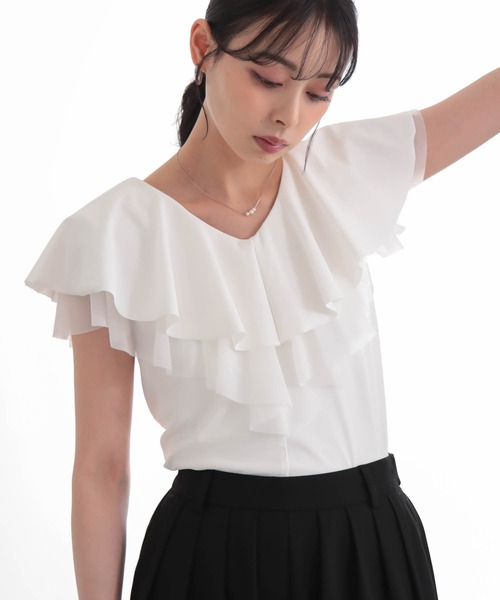 for/c(フォーシー)の「ラッフルカラートップス【サスティナブル】(Tシャツ/カットソー・レディース・オフホワイト/ブラック・L/M)」の20枚目の写真