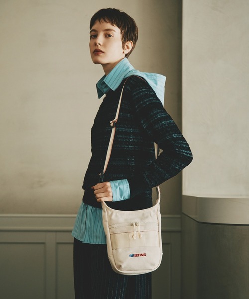 beautiful people(ビューティフルピープル)の「BR × BP CANVAS SLIM SHOULDER(ショルダーバッグ・レディース・ナチュラル・FREE)」の5枚目の写真
