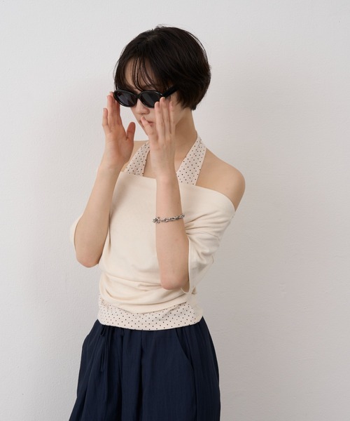 NUJOH(ヌゾ)の「Dot Halter Layered Off-Shoulder Tee / ドットホルターレイヤードオフショルダーT(Tシャツ/カットソー・レディース・ブラック/ブルー/アイボリー・FREE)」の4枚目の写真