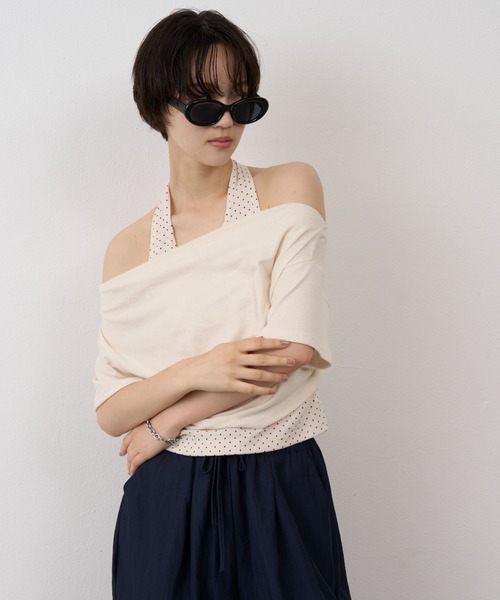 NUJOH(ヌゾ)の「Dot Halter Layered Off-Shoulder Tee / ドットホルターレイヤードオフショルダーT(Tシャツ/カットソー・レディース・ブラック/ブルー/アイボリー・FREE)」の6枚目の写真