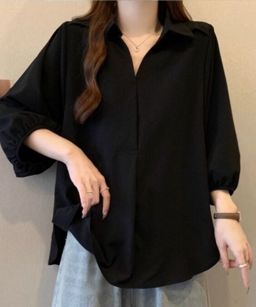 AMAJI(アマジ)の「スキッパーカラー プラスサイズ ルーズシルエット サマーブラウス 半袖トップス(シャツ/ブラウス・レディース・ブラック/ホワイト・MEDIUM/LARGE/X-LARGE)」の2枚目の写真