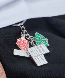 ROCK-OFF（ロックオフ）の「GREEN DAY / グリーン・デイ LOGO CHARMS - METAL KEYCHAIN ロゴ チャーム キーチェーン キーホルダー バンド メンズ レディース 2026年 秋 秋服 冬 冬服（キーホルダー）」