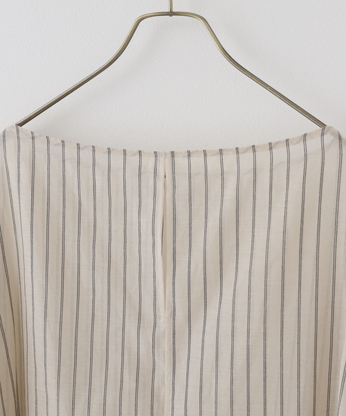plage(プラージュ)の「Silk mix stripe T ブラウス(シャツ/ブラウス・レディース・ベージュ・FREE)」の13枚目の写真