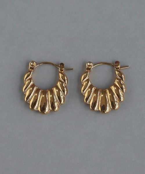 abaskdesign(アバスクデザイン)の「金属アレルギー対応 クロワッサンフープピアス(ピアス(両耳用)・レディース・ゴールド・FREE)」の8枚目の写真
