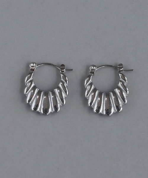 abaskdesign(アバスクデザイン)の「金属アレルギー対応 クロワッサンフープピアス(ピアス(両耳用)・レディース・ゴールド・FREE)」の9枚目の写真