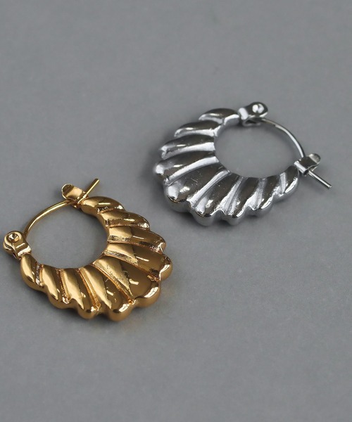 abaskdesign(アバスクデザイン)の「金属アレルギー対応 クロワッサンフープピアス(ピアス(両耳用)・レディース・ゴールド・FREE)」の14枚目の写真