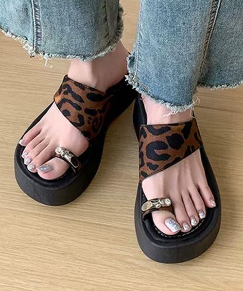 Miniministore(ミニミニストア)の「厚底トングサンダル 美脚脚長 おしゃれ靴(サンダル・レディース・ブラック/シャンパン/レオパード・22.5cm/23.5cm/23.0cm/24.5cm/24.0cm)」の5枚目の写真
