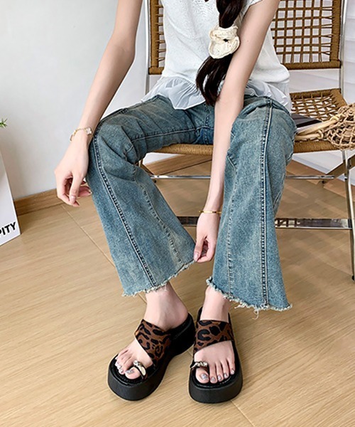 Miniministore(ミニミニストア)の「厚底トングサンダル 美脚脚長 おしゃれ靴(サンダル・レディース・ブラック/シャンパン/レオパード・22.5cm/23.5cm/23.0cm/24.5cm/24.0cm)」の6枚目の写真