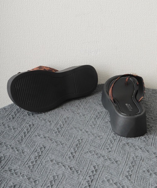 Miniministore(ミニミニストア)の「厚底トングサンダル 美脚脚長 おしゃれ靴(サンダル・レディース・ブラック/シャンパン/レオパード・22.5cm/23.5cm/23.0cm/24.5cm/24.0cm)」の20枚目の写真