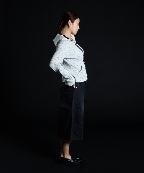 JOINT WORKS（ジョイントワークス）の「フックディテール ワッフルジップフーディー / J Floral Hook Waffle Hood（パーカー・レディース・ホワイト/ネイビー・FREE）」の4枚目の写真