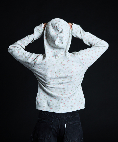 JOINT WORKS（ジョイントワークス）の「フックディテール ワッフルジップフーディー / J Floral Hook Waffle Hood（パーカー・レディース・ホワイト/ネイビー・FREE）」の6枚目の写真