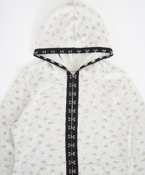 JOINT WORKS（ジョイントワークス）の「フックディテール ワッフルジップフーディー / J Floral Hook Waffle Hood（パーカー・レディース・ホワイト/ネイビー・FREE）」の20枚目の写真