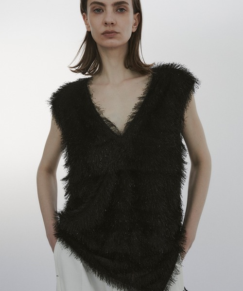 CITY TOKYO（シティトウキョウ）の「【CITY TOKYO/シティートウキョウ】Sleeveless 2way Fringe Top/スリーブレス2WAYフリンジトップス（ベスト・レディース・ブラック/キナリ・FREE）」の2枚目の写真