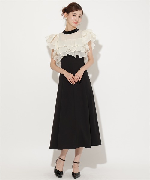 AND COUTURE(アンドクチュール)の「ラッフルフリルブラウス×キャミソールドレス(ドレス・レディース・ブラック/ネイビー・FREE)」の1枚目の写真