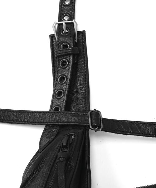 KMRii(ケムリ)の「KMRii/ケムリ/Hooded Jet Holster/Diamond(ボディバッグ/ウエストポーチ・メンズ・ブラック・F)」の10枚目の写真