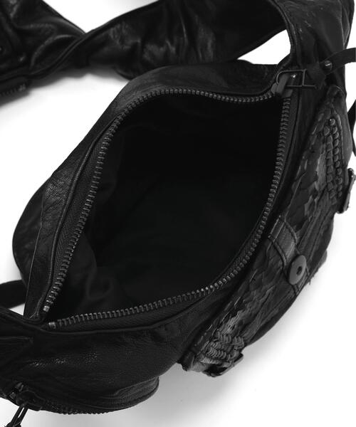 KMRii(ケムリ)の「KMRii/ケムリ/Hooded Jet Holster/Diamond(ボディバッグ/ウエストポーチ・メンズ・ブラック・F)」の6枚目の写真