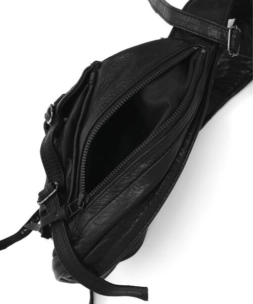 KMRii(ケムリ)の「KMRii/ケムリ/Hooded Jet Holster/Diamond(ボディバッグ/ウエストポーチ・メンズ・ブラック・F)」の5枚目の写真