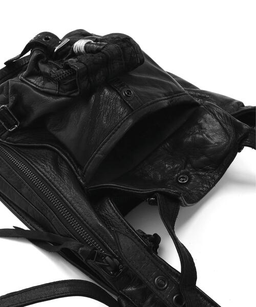 KMRii(ケムリ)の「KMRii/ケムリ/Hooded Jet Holster/Diamond(ボディバッグ/ウエストポーチ・メンズ・ブラック・F)」の4枚目の写真