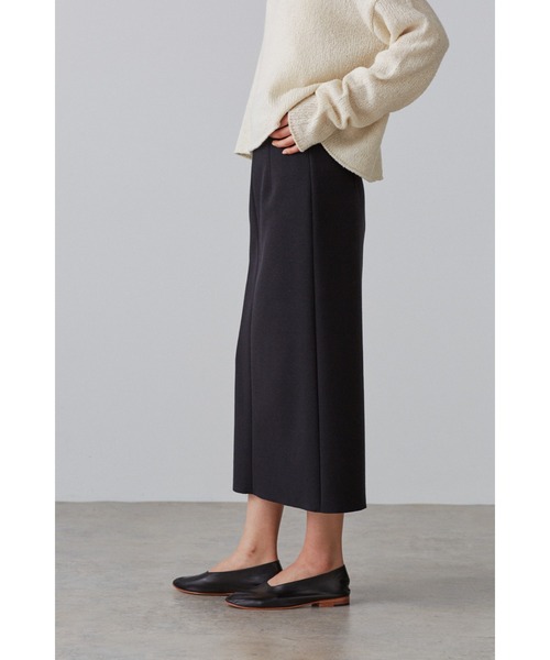 YLEVE(イレーヴ)の「YLEVE / TWEEDY BONDING JERSEY SK(スカート・レディース・ホワイト/ブラック/ネイビー・1/0/2)」の11枚目の写真