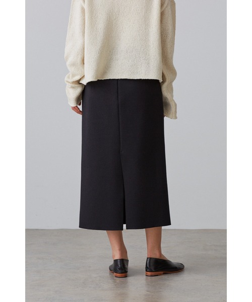 YLEVE(イレーヴ)の「YLEVE / TWEEDY BONDING JERSEY SK(スカート・レディース・ホワイト/ブラック/ネイビー・1/0/2)」の12枚目の写真