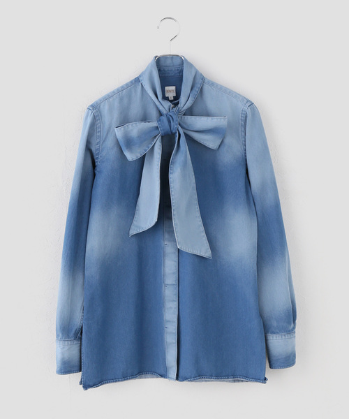 VERMEIL par iena（ヴェルメイユパーイエナ）の「BOWTE バウト Light Denim ボウタイシャツ（シャツ/ブラウス・レディース・コバルトブルー・SMALL）」の8枚目の写真