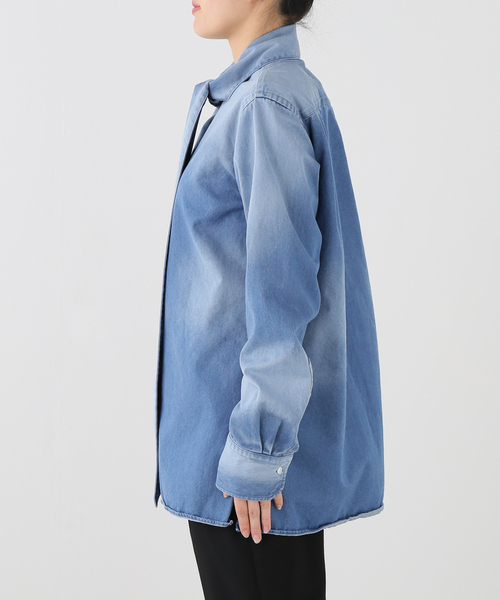 VERMEIL par iena（ヴェルメイユパーイエナ）の「BOWTE バウト Light Denim ボウタイシャツ（シャツ/ブラウス・レディース・コバルトブルー・SMALL）」の6枚目の写真