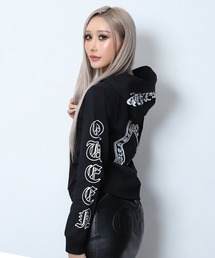 Chaco closet（チャコ クローゼット）の「【BLACKQUEEN】プリント入りZIPタイトパーカー（パーカー）」