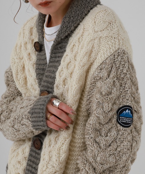 FUNALIVE（ファンアライブ）の「HIMALAYAN CLIMBER'S HAND-KNIT 手編み色切り替えショールカーディガン（カーディガン/ボレロ・メンズ・グレイッシュベージュ/ネイビー/ブラック・M/L）」の5枚目の写真