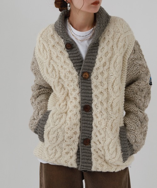 FUNALIVE（ファンアライブ）の「HIMALAYAN CLIMBER'S HAND-KNIT 手編み色切り替えショールカーディガン（カーディガン/ボレロ・メンズ・グレイッシュベージュ/ネイビー/ブラック・M/L）」の6枚目の写真