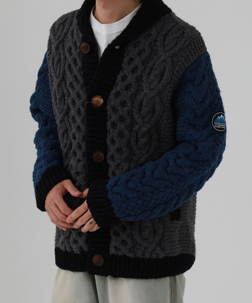 FUNALIVE（ファンアライブ）の「HIMALAYAN CLIMBER'S HAND-KNIT 手編み色切り替えショールカーディガン（カーディガン/ボレロ・メンズ・グレイッシュベージュ/ネイビー/ブラック・M/L）」の12枚目の写真