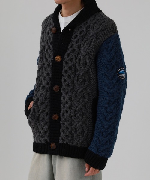 FUNALIVE（ファンアライブ）の「HIMALAYAN CLIMBER'S HAND-KNIT 手編み色切り替えショールカーディガン（カーディガン/ボレロ・メンズ・グレイッシュベージュ/ネイビー/ブラック・M/L）」の13枚目の写真
