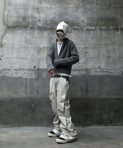 ROARINGRAD(ロアリングラド)の「ダブルニーカーペンターフレアパンツベージュ(その他パンツ・メンズ・その他・SMALL/MEDIUM/LARGE)」の3枚目の写真