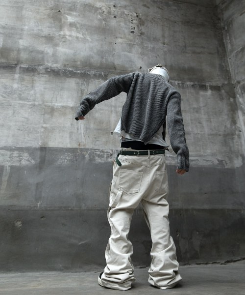 ROARINGRAD(ロアリングラド)の「ダブルニーカーペンターフレアパンツベージュ(その他パンツ・メンズ・その他・SMALL/MEDIUM/LARGE)」の4枚目の写真