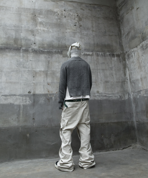 ROARINGRAD(ロアリングラド)の「ダブルニーカーペンターフレアパンツベージュ(その他パンツ・メンズ・その他・SMALL/MEDIUM/LARGE)」の11枚目の写真