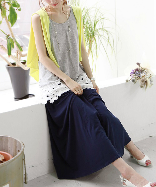 REAL CUBE（リアルキューブ）の「REAL CUBE極上素材コットンモダール裾フラワーレースタンクトップ（タンクトップ・レディース・オフホワイト/ブラック/ホワイト×グレー/ブラック系その他/杢グレー/ホワイト×ネイビー・38/40）」の14枚目の写真