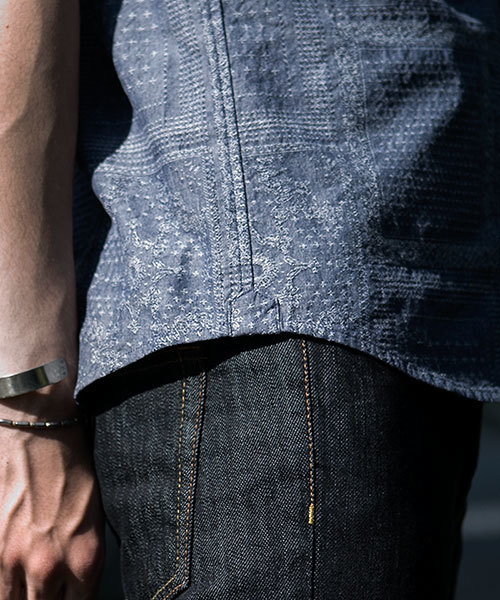 NANO universe（ナノユニバース）の「バンダナJQシャツ S/S（シャツ/ブラウス・メンズ・ホワイト/ブラック/ネイビー・SMALL/LARGE/MEDIUM）」の4枚目の写真