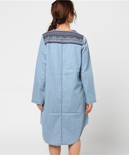 CUBE SUGAR（キューブシュガー）の「5.5ozデニム×刺繍トライアングルカラーワンピース（シャツワンピース・レディース・ネイビー/ブルー系その他/ブルー系その他2・M）」の6枚目の写真