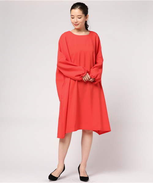 MERLOT(メルロー)の「ビッグシルエットパフ袖ワンピース4907(ワンピース・レディース・ブラック/グレー/ブルー/レッド/パープル系その他・FREE)」の17枚目の写真