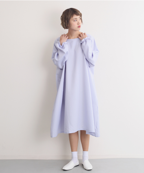 MERLOT(メルロー)の「ビッグシルエットパフ袖ワンピース4907(ワンピース・レディース・ブラック/グレー/ブルー/レッド/パープル系その他・FREE)」の21枚目の写真