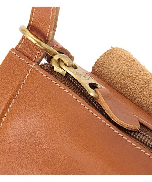 IL BISONTE（イルビゾンテ）の「IL BISONTE / ORIGINAL LEATHER / SHOULDER BAG（ショルダーバッグ・レディース・ダークブラウン/ブラック/レッド/オリーブ/グレー/ネイビー/その他/オレンジ/ナチュラル/ライトブラウン/レンガ・FREE）」の22枚目の写真