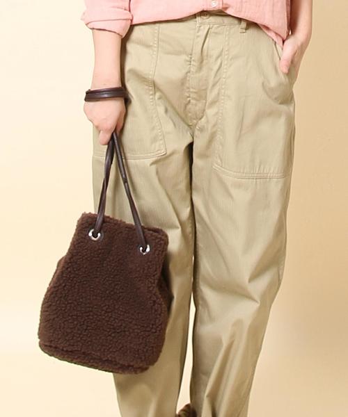 coen（コーエン）の「ボア巾着ショルダーバッグ（ショルダーバッグ・レディース・オフホワイト/ブラウン・FREE）」の2枚目の写真