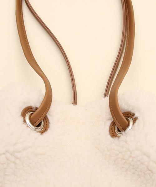 coen（コーエン）の「ボア巾着ショルダーバッグ（ショルダーバッグ・レディース・オフホワイト/ブラウン・FREE）」の4枚目の写真